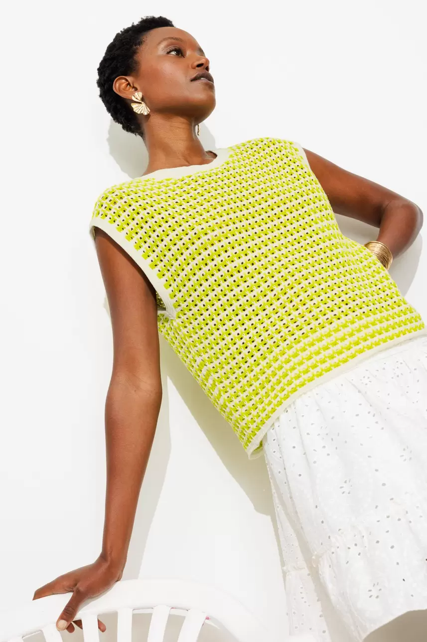Bicolor crochet sweater
