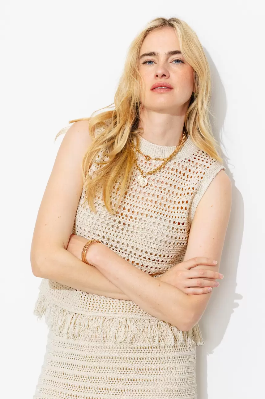 Crochet sleeveless jumper