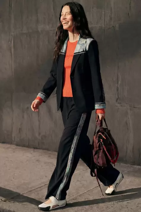 Bimaterial blazer