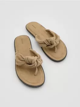 Velúrpapucs