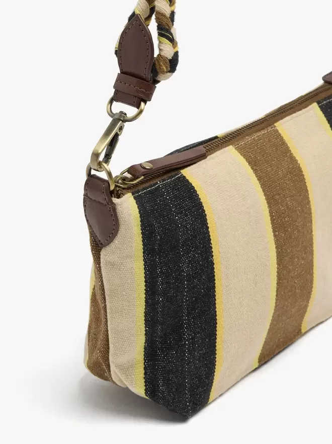 Shoulder bag with stripes
