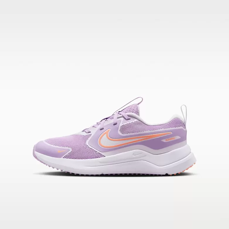 Nike Cosmic Runner
