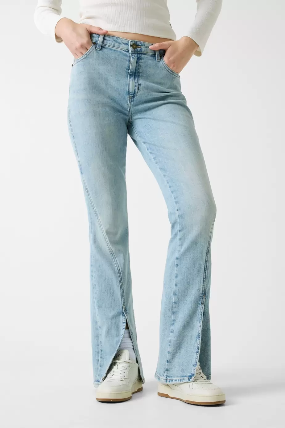 G09 front slit high rise bootcut jeans