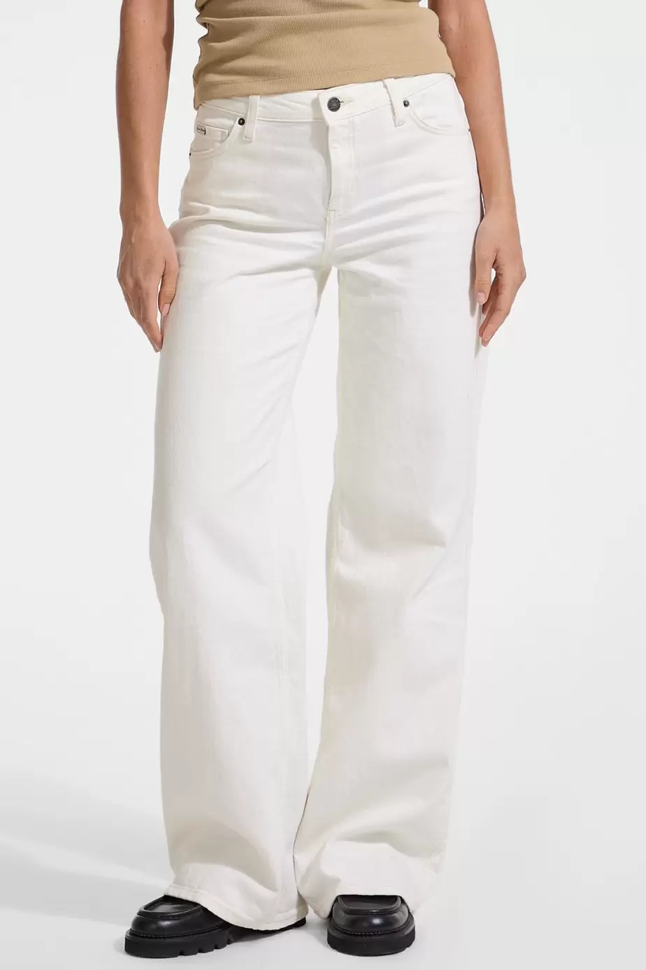 G11 Wide-Leg jeans