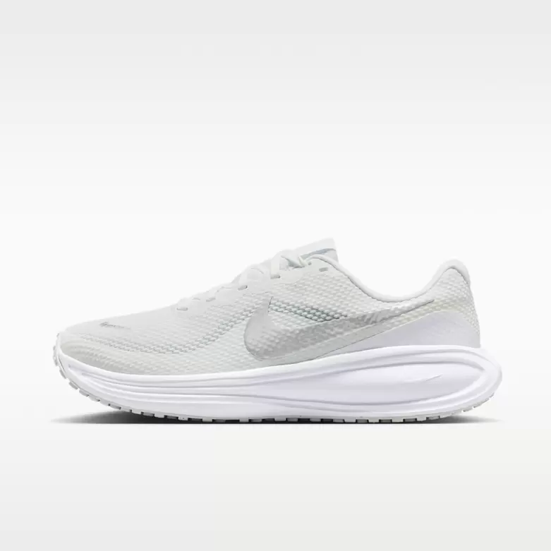 Nike Revolution 8