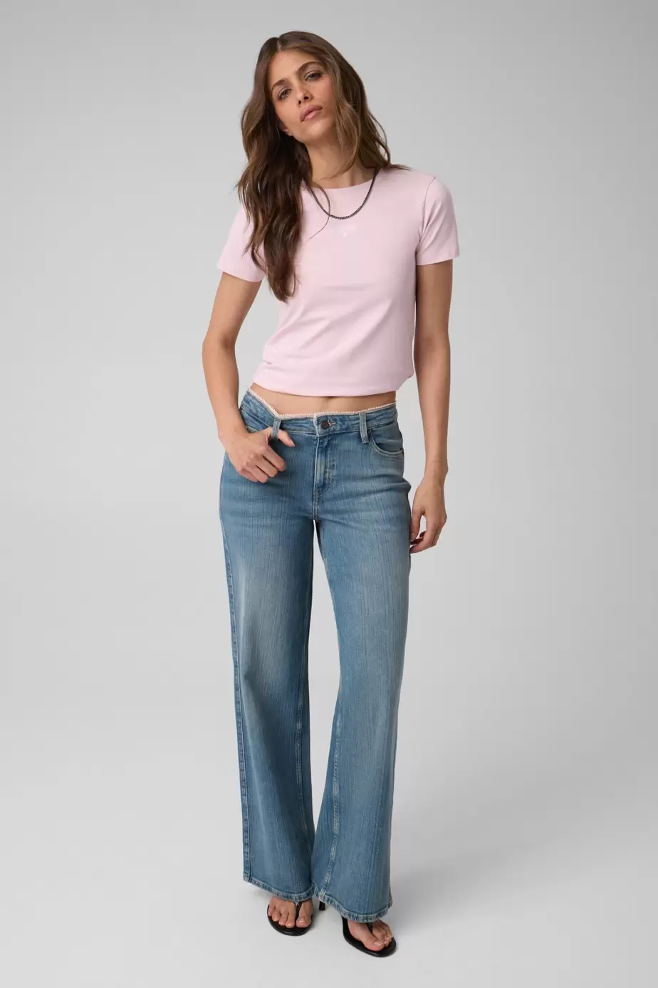 G11 Wide-leg jeans