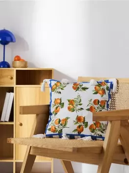 Párnahuzat narancs mintával
