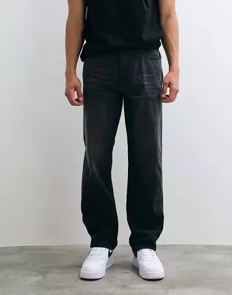 ASOS DESIGN straight jeans in washed black