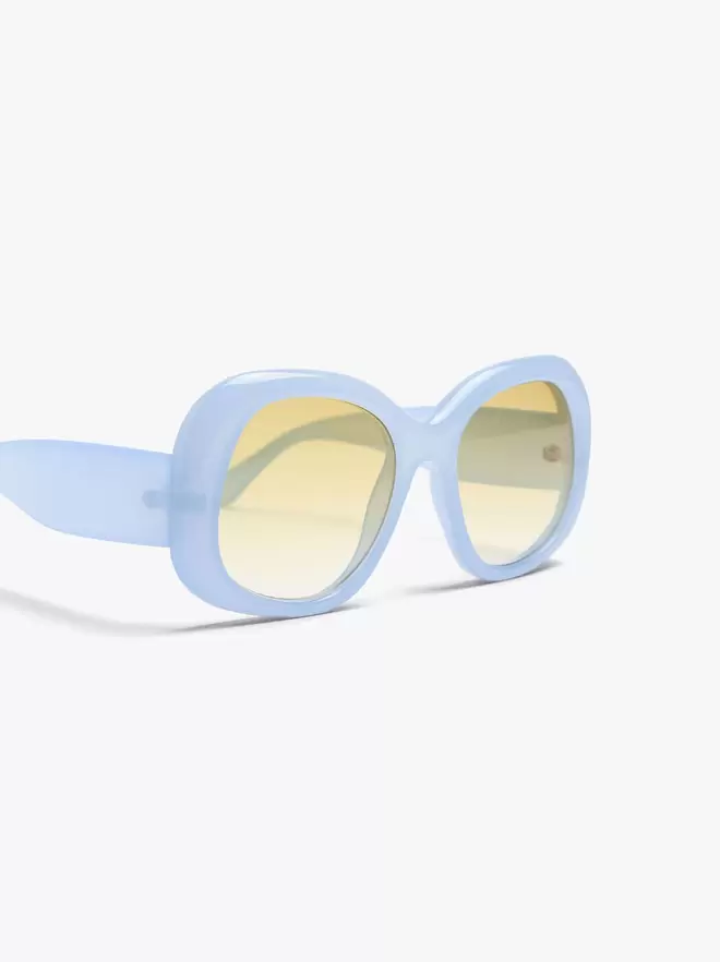 Rounded sunglasses