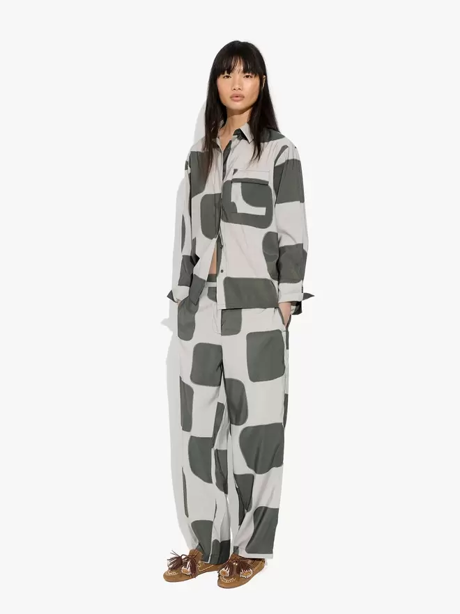 Shirt with geometric print