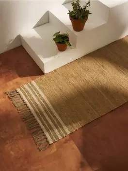 Szőnyeg rojtokkal