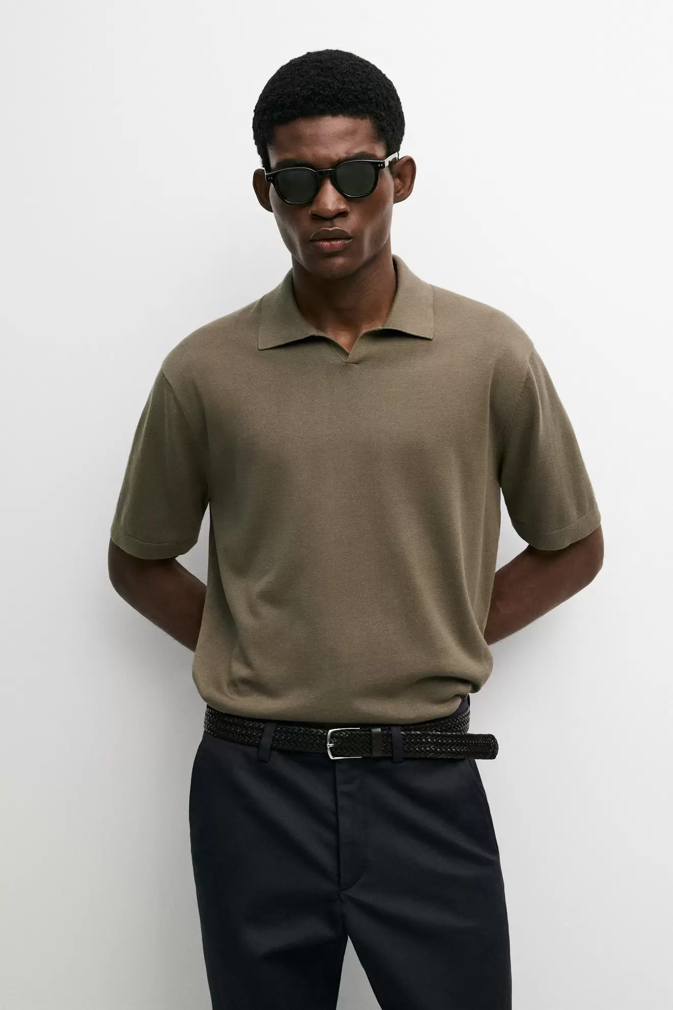 100% cotton V-neck knit polo