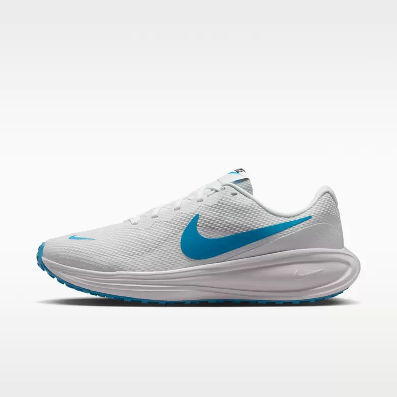 Nike Revolution 8