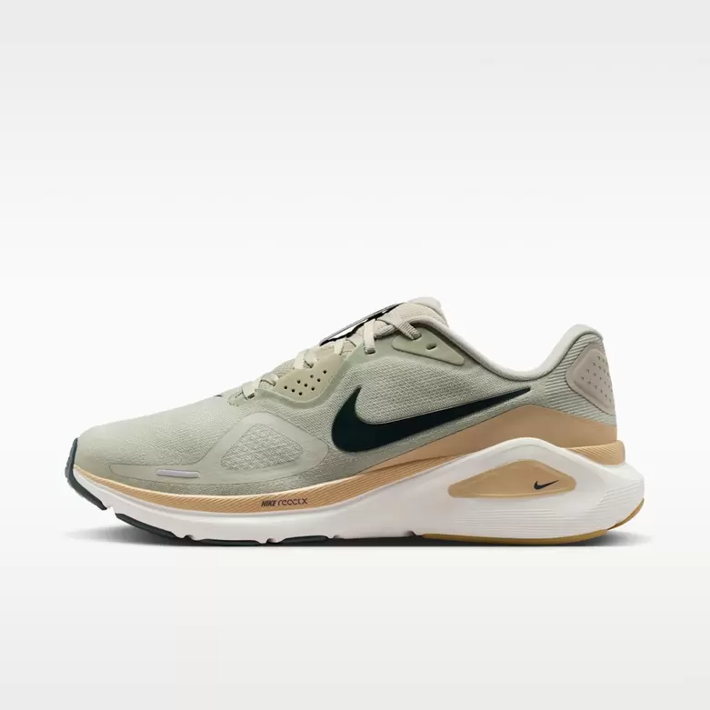 Nike Structure 26