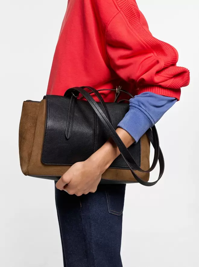 Leather-effect shoulder bag with double flaps