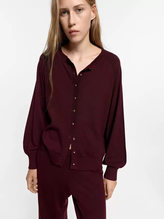 Knit cardigan with buttons