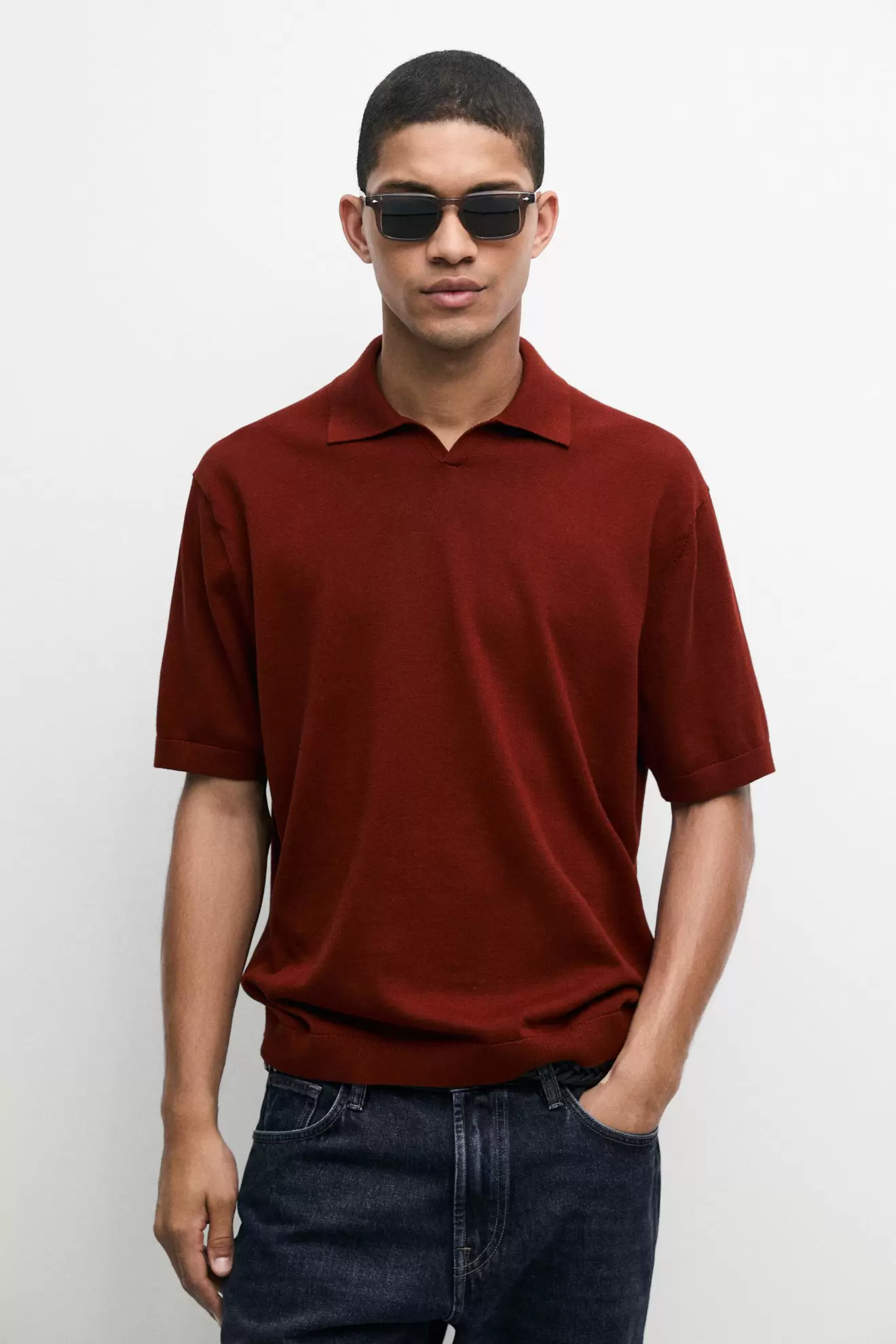 100% cotton V-neck knit polo