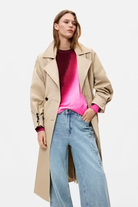 Removable trench coat