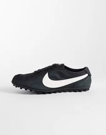 Nike Moon Shoe trainers in black