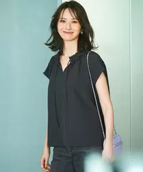 【WEB&一部店舗限定】ライトタンブラー ギャザー フリル ブラウス