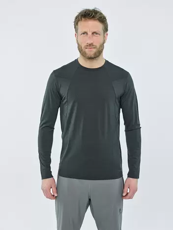 MEN'S KABRU MERINO ROUNDNECK LONGSLEEVE                        MEN'S KABRU MERINO ROUNDNECK LONGSLEEVE