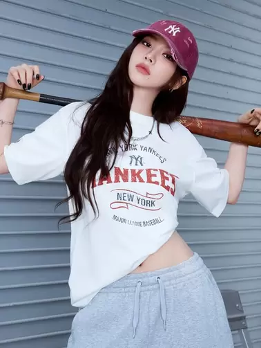 [카리나 착장]바시티 빈티지 컬러 그래픽 오버핏 반팔 티셔츠 뉴욕양키스