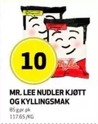 NUDLER KJØTT OG KYLLINGSMAK
