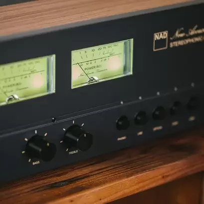 NAD C 3050 + NAD MDC2 BluOS-D