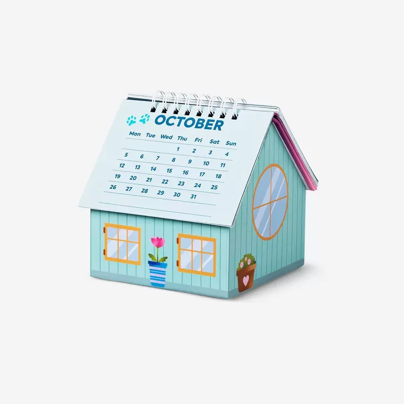 Desk calendar as a house