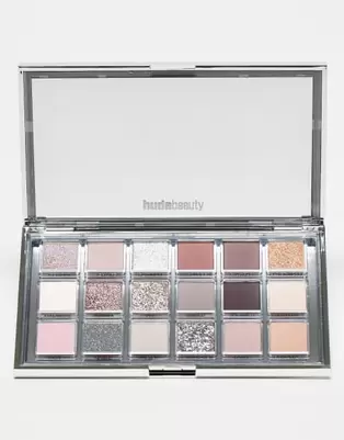 Huda Beauty Icy Nude 18 well palette