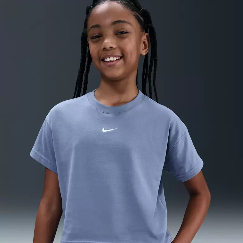 Nike Sportswear Essential