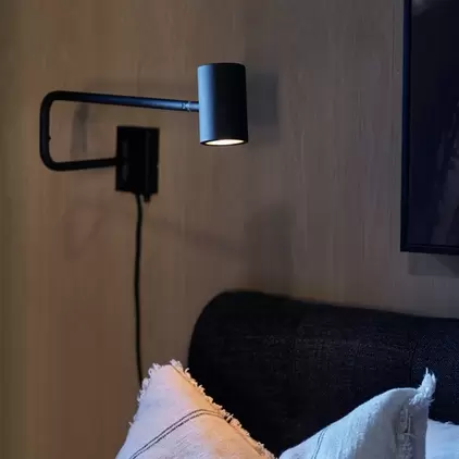 Noor II leselampe vegg m/arm 12cm sort