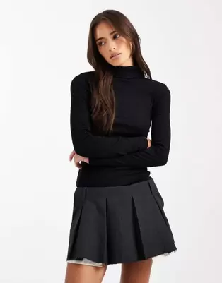 New Look ribbed roll neck long sleeve top in black