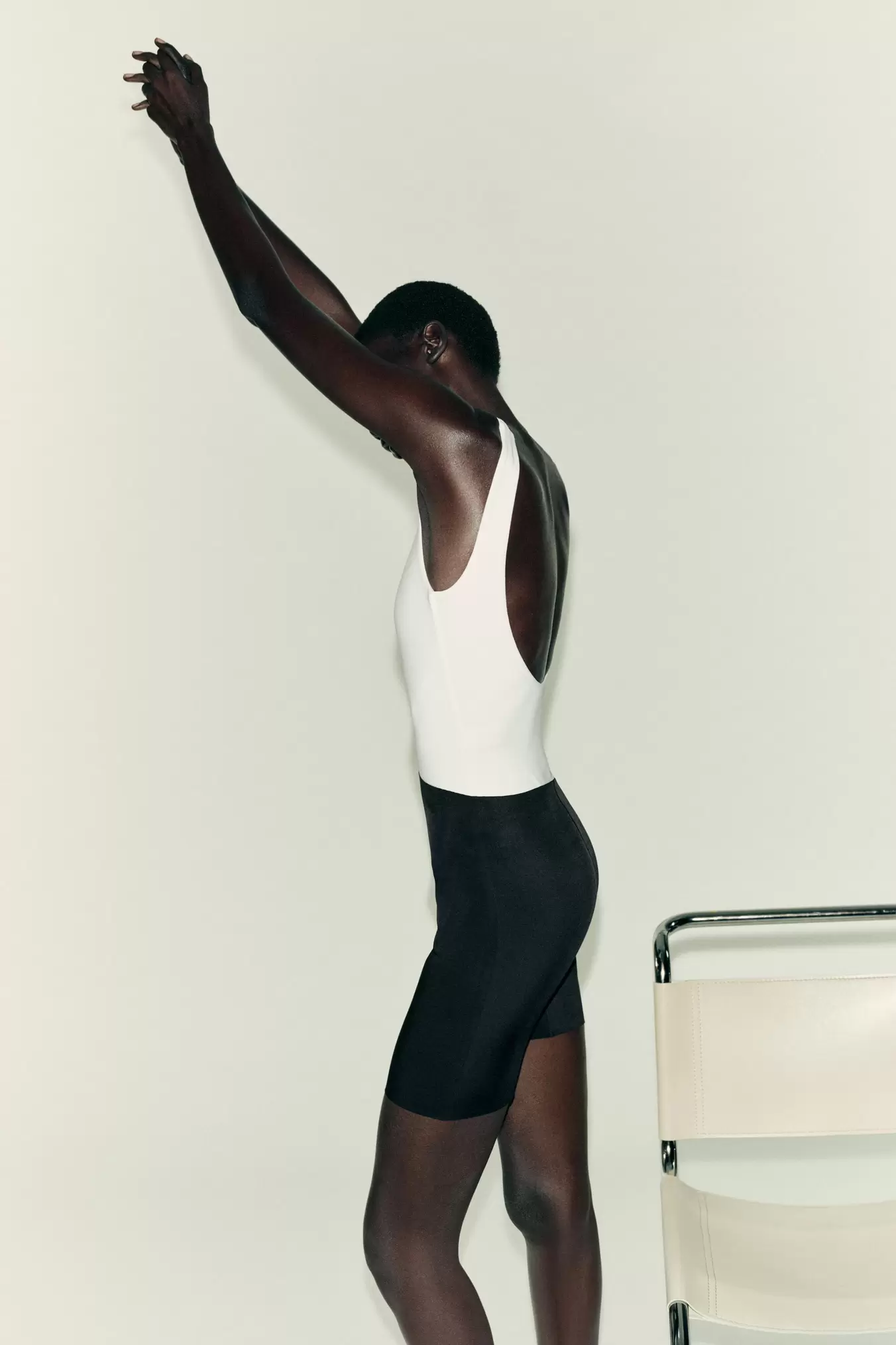 BODY I POLYAMID MED STROPPER