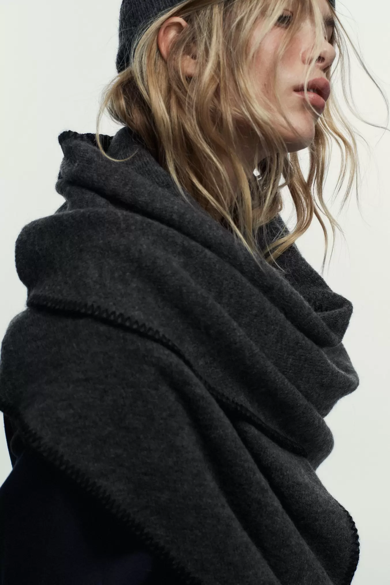 TREKANTET BANDANA KONTRAST