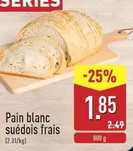 Pain blanc suédois frais