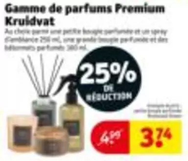 De - petite bougie parfumée et un spray d'ambiance 250 ml, une grande bougie parfumée et des bâtonnets parfumés 200 ml.
