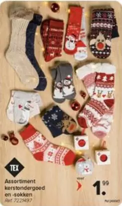 Assortiment kerstondergoed en -sokken