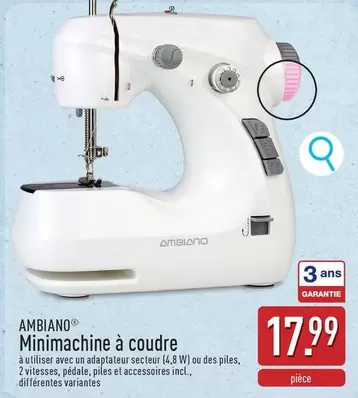 Minimachina à coudre