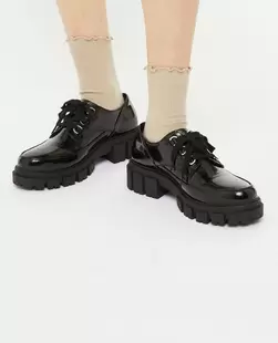 Derbies vernis avec semelles chunky