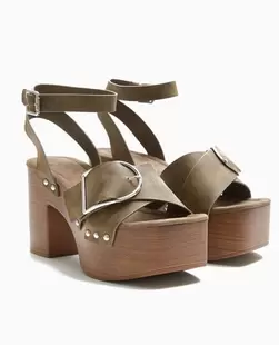 Sandales plateformes semelles effet bois
