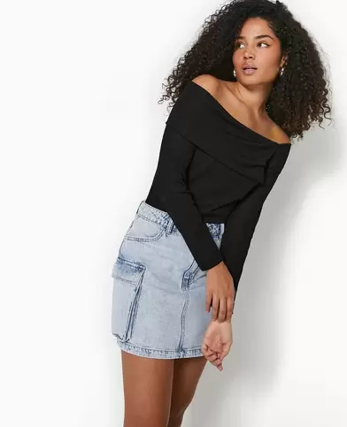 Jupe courte en jean avec poches plaquées