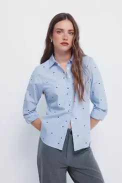 Chemise avec détails brodés