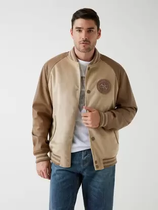 Varsity jack met 4G-logo