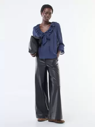 Pantalon large en simili lisse