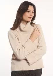Alpaca-wool roll neck sweater beige