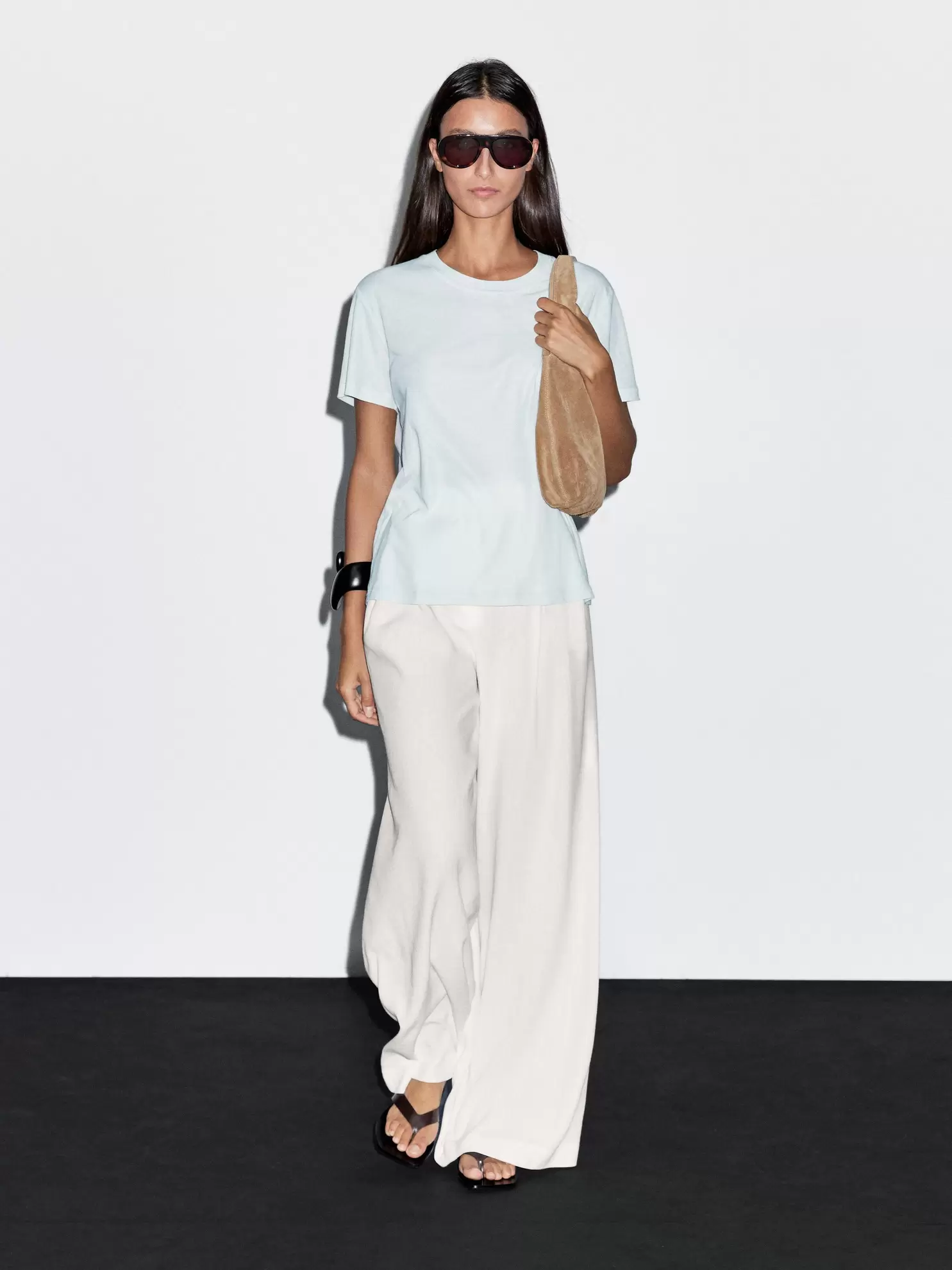 T-shirt oversize couture apparente