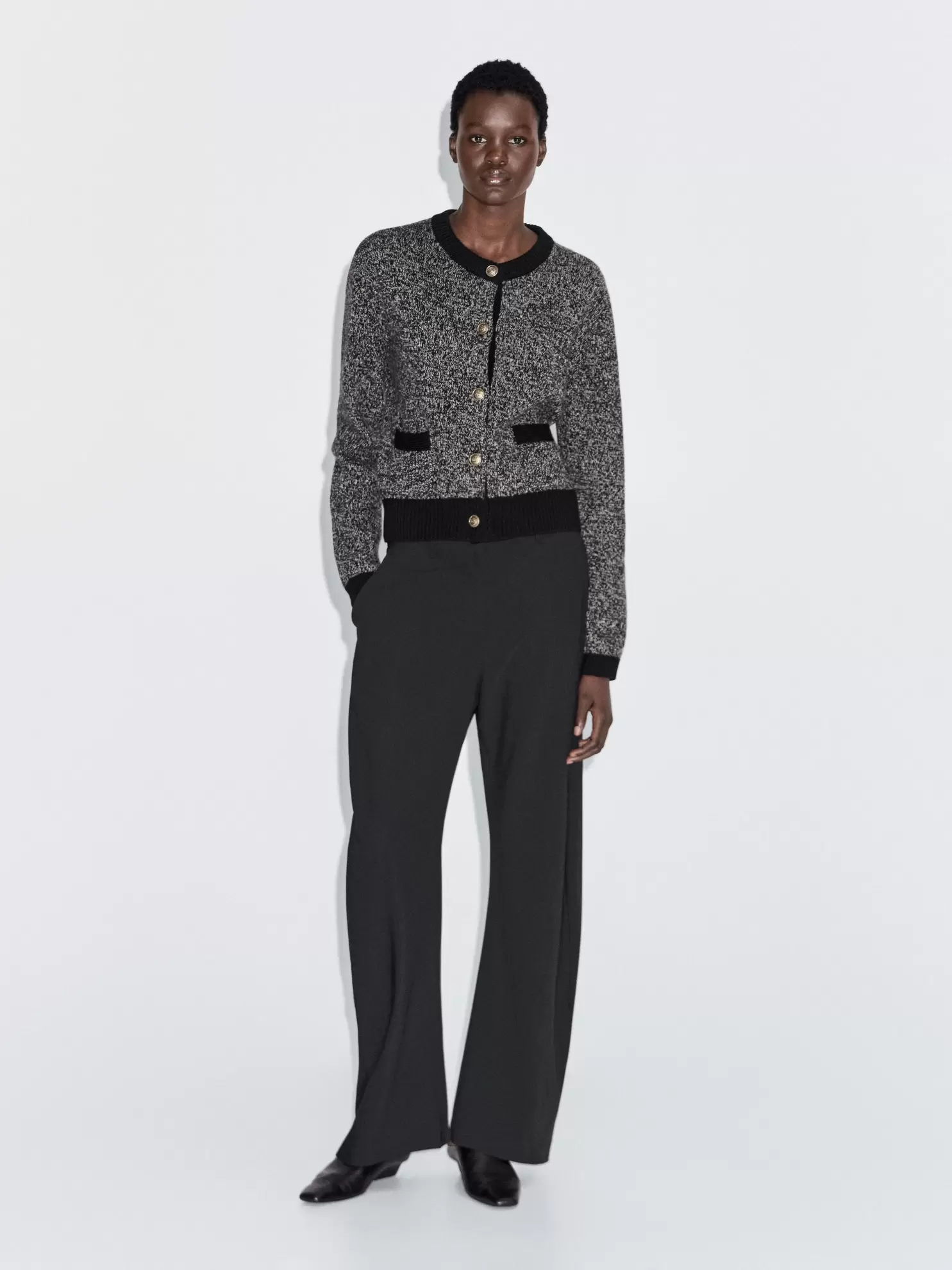 Cardigan en laine mélangée avec boutons dorés