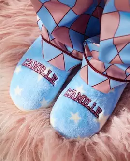 Pantoufles duveteuses avec doublure peluche