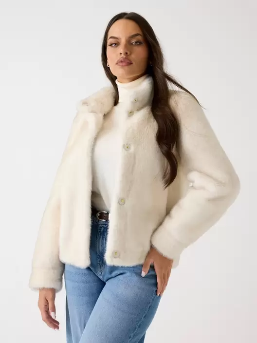 Chaqueta de pelo sintético